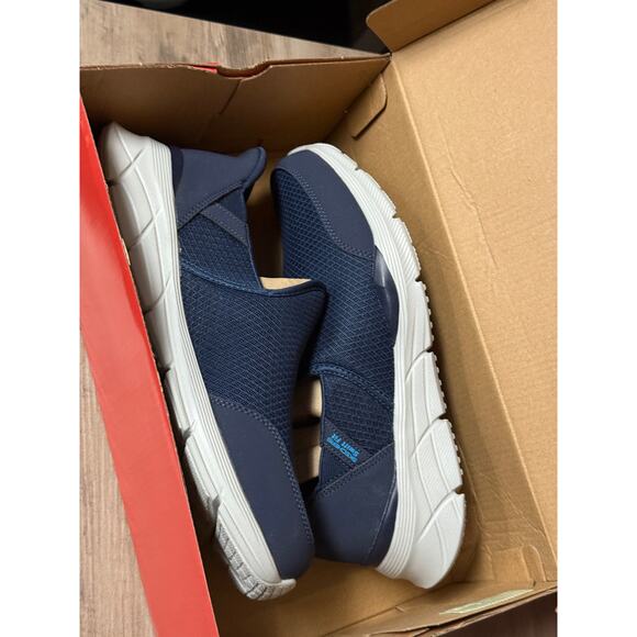 Skechers Men’s Equalizer Swift Fit Slip-On Sneakers Size 9 Navy - Picture 10 of 12